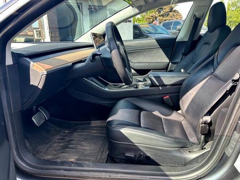 Used 2020 Tesla Model 3 Standard Range Plus image 6