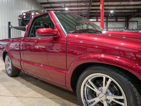 Used 2003 Chevrolet S10 Pickup LS w/ LS Preferred Equipment Group RWD image 23