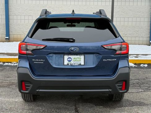 Used 2022 Subaru Outback Premium AWD/4WD image 6