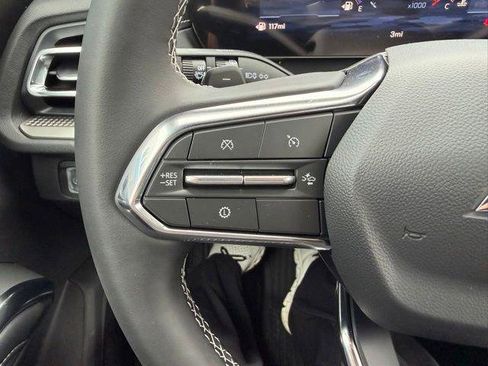 New 2026 Chevrolet Traverse LT w/ Midnight/Sport Edition FWD image 18