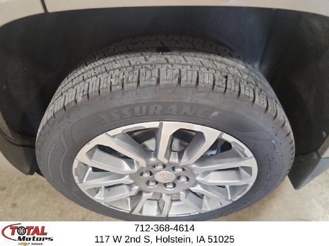 Used 2023 GMC Acadia Denali w/ Denali Technology Package AWD/4WD image 10