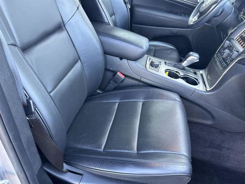 Used 2018 Jeep Grand Cherokee High Altitude image 17