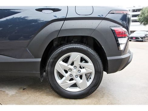 Used 2026 Hyundai Kona SE FWD image 33