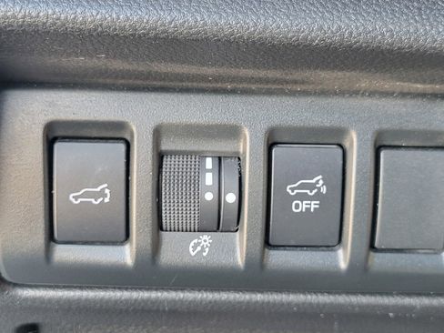 Used 2022 Subaru Outback Limited w/ Popular Package #2 image 25