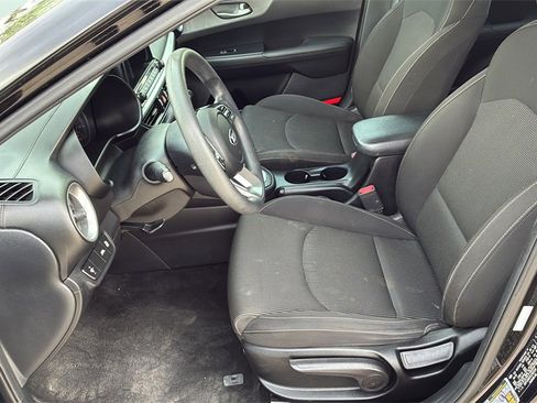 Used 2020 Kia Forte Sedan image 10