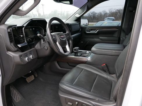 Used 2023 GMC Sierra 1500 SLT w/ SLT Premium Package image 11
