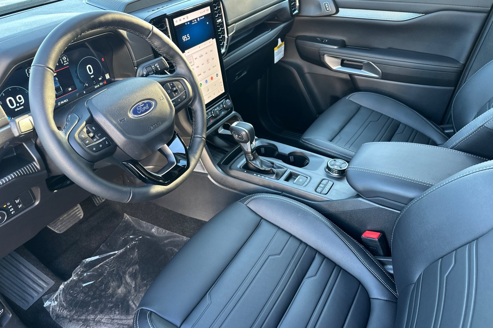 New 2026 Ford Ranger Lariat w/ FX4 Off-Road Package AWD/4WD image 10