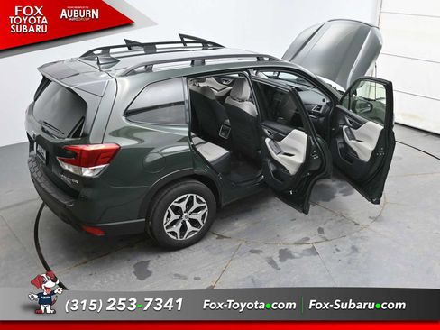 Used 2024 Subaru Forester Premium w/ Pop Package 2 image 35