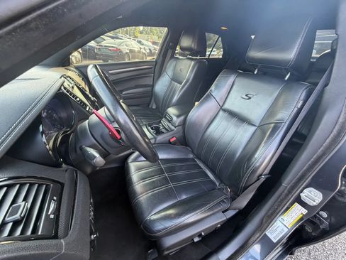 Used 2016 Chrysler 300 S AWD/4WD image 15