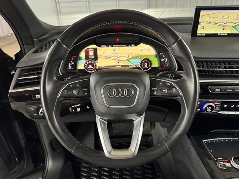 Used 2017 Audi Q7 3.0T Premium Plus AWD/4WD image 32