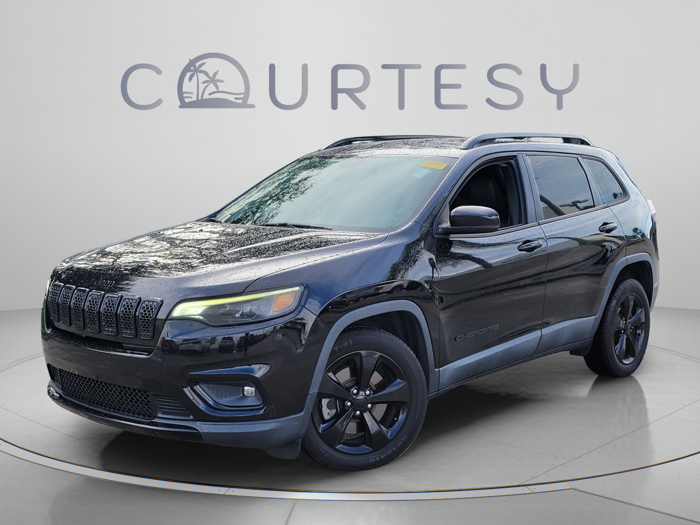 Used 2020 Jeep Cherokee Latitude Plus FWD image 1