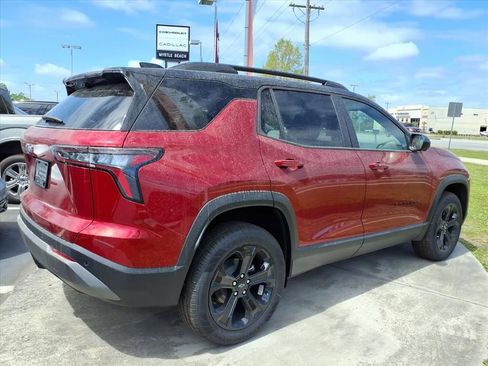 New 2026 Chevrolet Equinox LT image 3