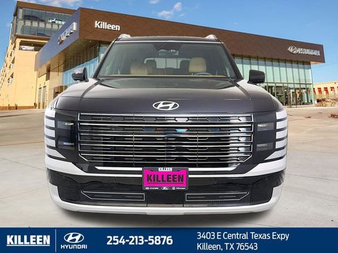 Used 2026 Hyundai Palisade Calligraphy image 2