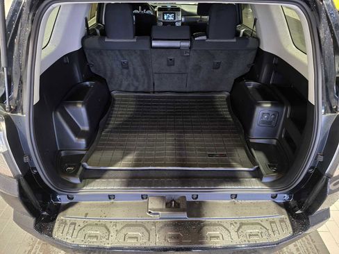 Used 2015 Toyota 4Runner SR5 AWD/4WD image 14