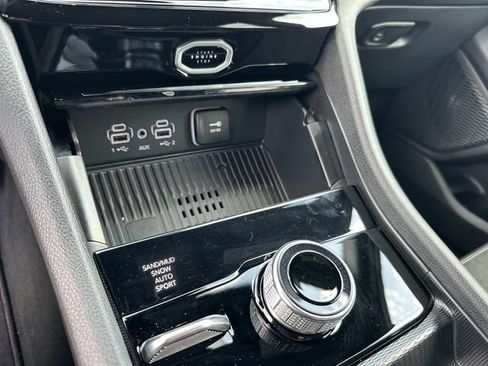 New 2026 Jeep Grand Cherokee Altitude AWD/4WD image 28