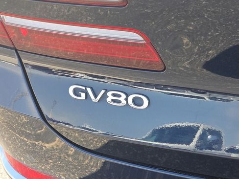 Used 2024 Genesis GV80 2.5T AWD/4WD image 17