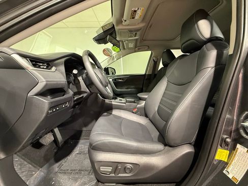 Certified 2023 Toyota RAV4 XLE Premium AWD/4WD image 13