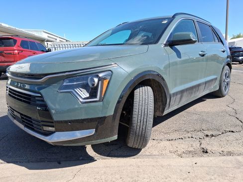 Used 2024 Kia Niro FWD image 1