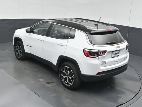Used 2025 Jeep Compass Limited AWD/4WD image 40