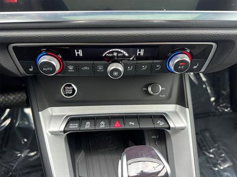 Certified 2025 Audi Q3 2.0T Premium w/ Convenience Package image 20