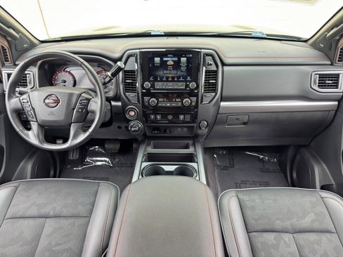 Used 2023 Nissan Titan PRO-4X AWD/4WD image 9