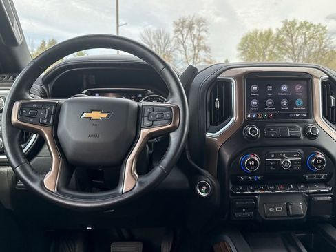 Used 2020 Chevrolet Silverado 2500 High Country w/ Z71 Off-Road Package AWD/4WD image 14