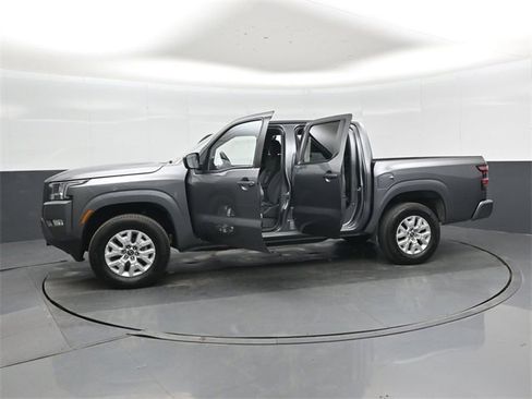 Used 2024 Nissan Frontier SV w/ SV Convenience Package image 48