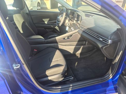 Certified 2026 Hyundai Elantra SE FWD image 24