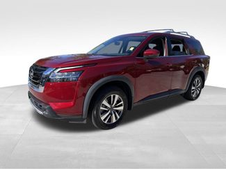 Used 2022 Nissan Pathfinder SL video 3