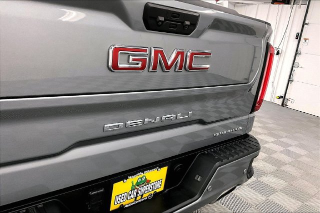 Used 2023 GMC Sierra 1500 Denali w/ Denali Reserve Package AWD/4WD image 9