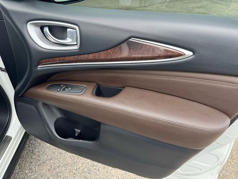 Used 2013 INFINITI JX35 AWD w/ Premium Pkg image 36