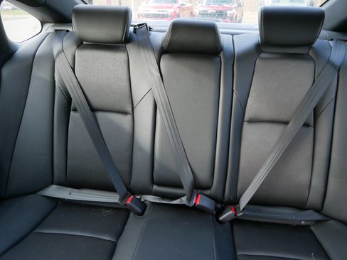 Used 2019 Honda Accord Sport image 11