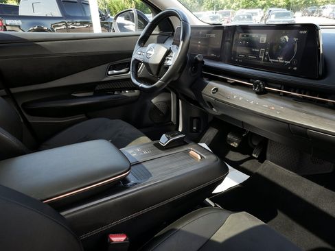 Used 2024 Nissan Ariya AWD image 49