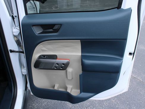 Used 2025 Ford Maverick Lariat w/ 4K Tow Package AWD/4WD image 20