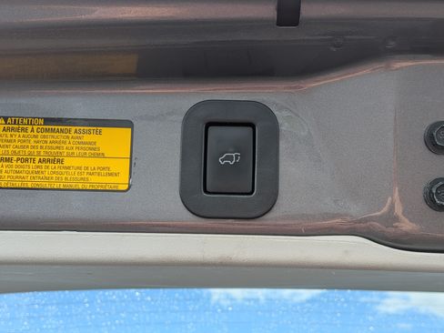 Used 2013 Toyota Sienna Limited w/ Premium Pkg AWD/4WD image 28
