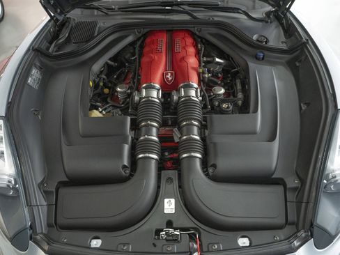 Used 2010 Ferrari California image 54