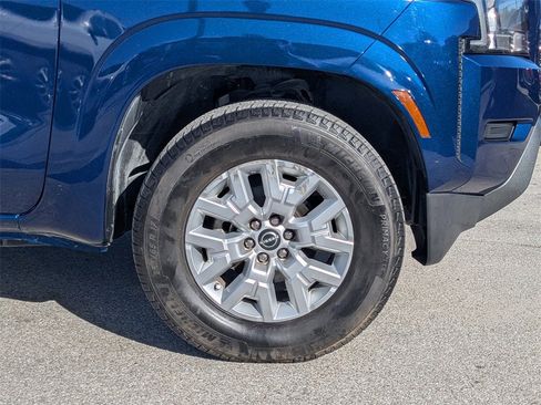 Used 2022 Nissan Frontier SV image 10