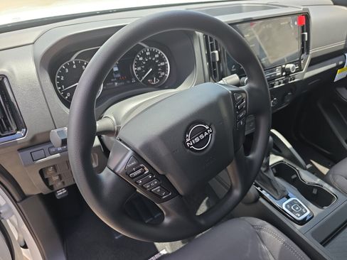 New 2026 Nissan Frontier SV w/ Tow Package AWD/4WD image 6