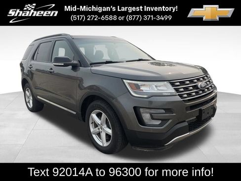 Used 2017 Ford Explorer XLT w/ Equipment Group 202A AWD/4WD image 1