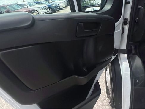 Used 2023 RAM ProMaster 2500 FWD image 30