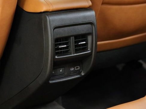 Used 2023 Cadillac XT4 Sport image 31