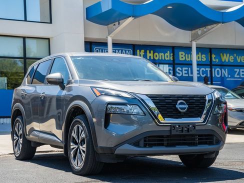 Used 2023 Nissan Rogue SV AWD/4WD image 1