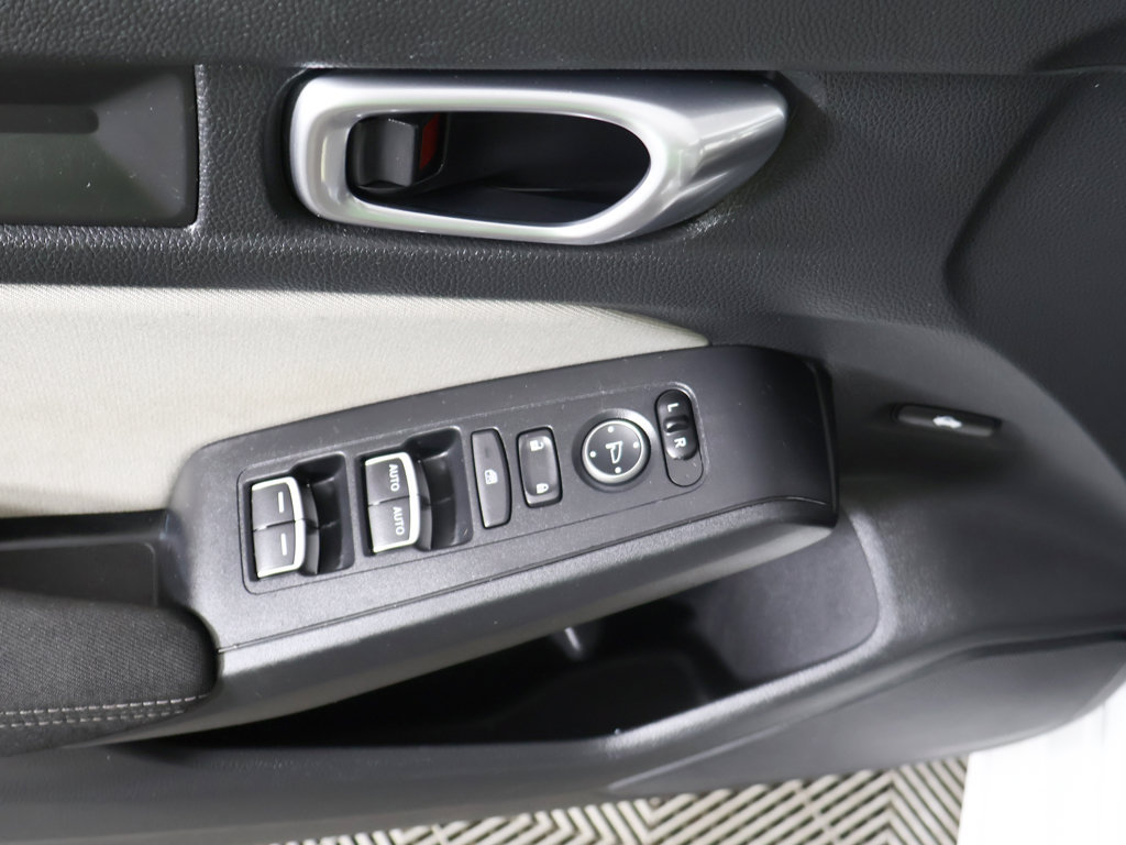 Used 2023 Honda Civic LX image 29