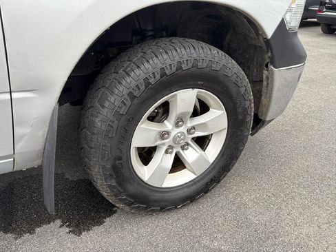 Used 2018 RAM 1500 ST w/ SXT Appearance Group AWD/4WD image 17