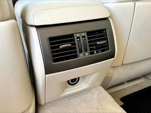 Used 2009 Lexus LS 460 RWD image 10