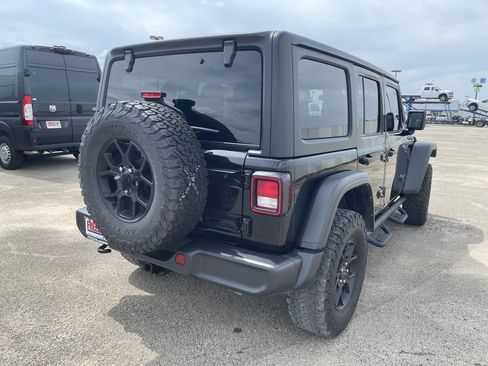Used 2024 Jeep Wrangler Unlimited Sport AWD/4WD image 4