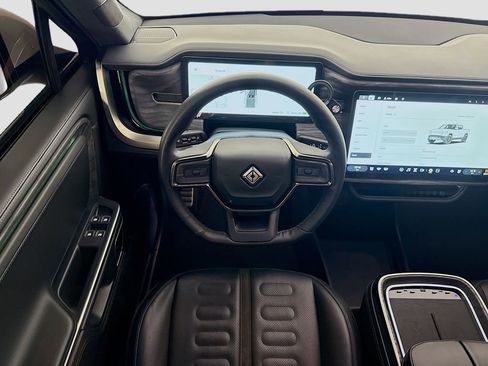 Used 2023 Rivian R1T Adventure image 10