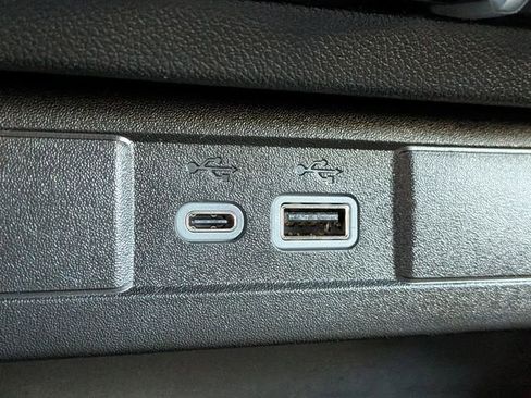 New 2026 GMC Canyon Denali image 24