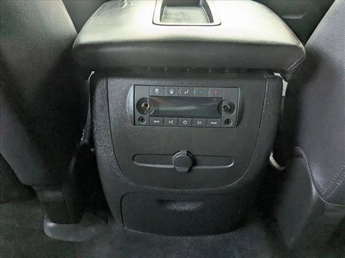 Used 2011 Chevrolet Tahoe LT image 16