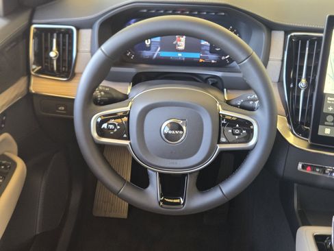 New 2026 Volvo XC90 B6 Plus image 27